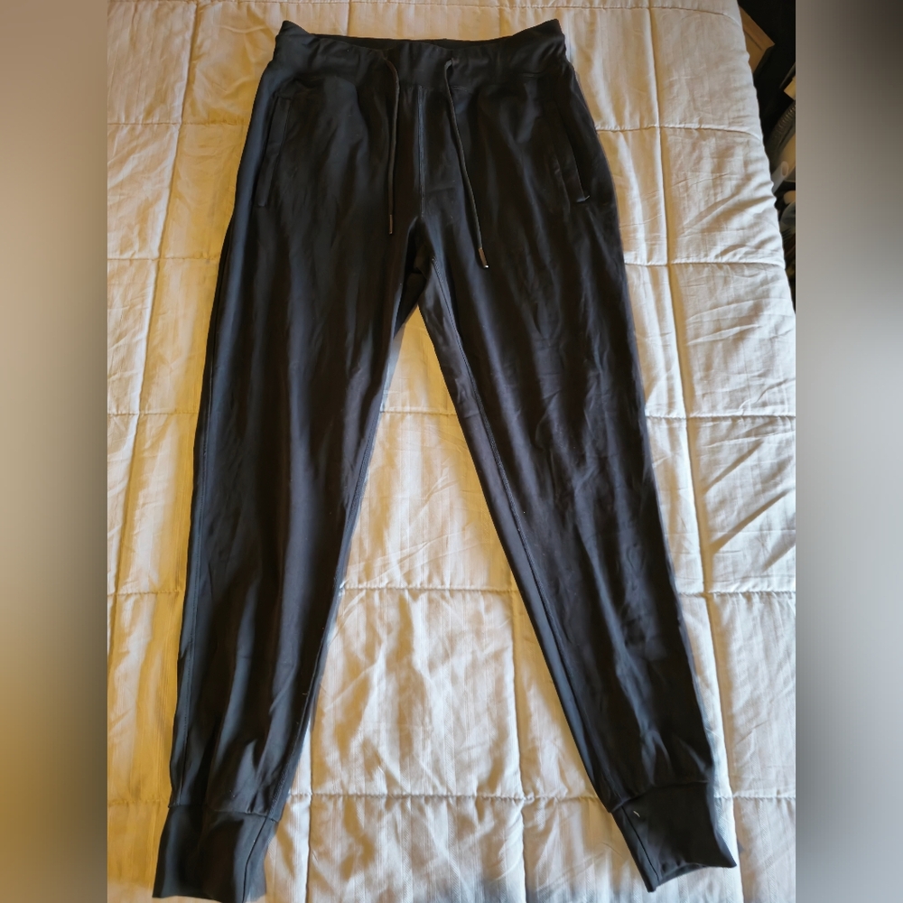Modiv Women's Black Jogger Pants